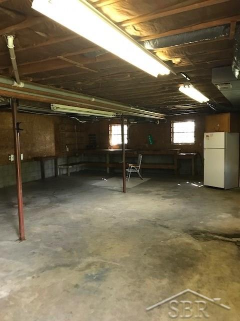 4954 Cole Road Saginaw, MI 48601 - Photo 25 of 28 31329496-24.JPG