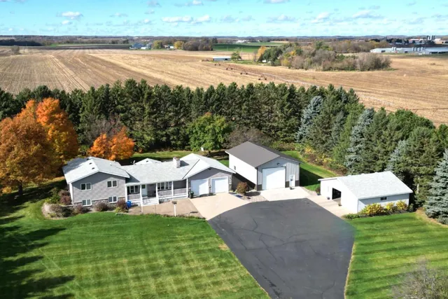 $520,000 | 13785 30th Avenue, Swanville, MN 56382