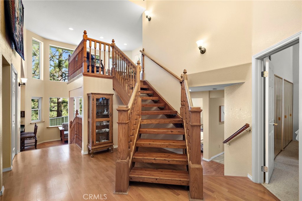 180 Grass Valley Road, Unit 20 Lake Arrowhead, CA 92352 - Photo 6 of 67