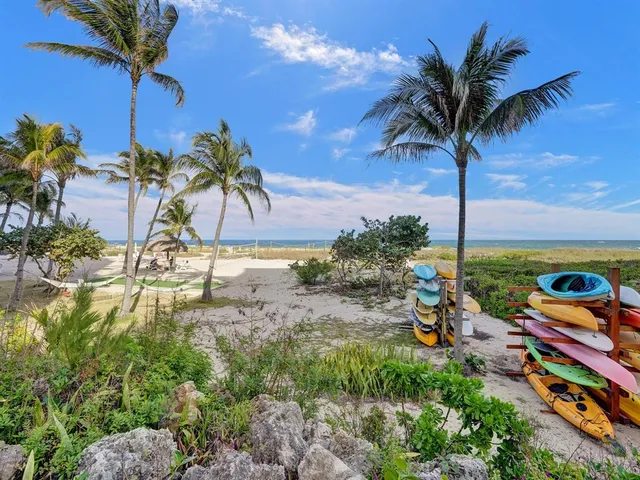 $550,000 | 710 North Ocean Boulevard, Unit 910, Pompano Beach, FL 33062