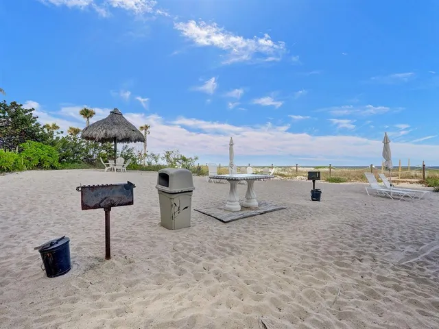 $550,000 | 710 North Ocean Boulevard, Unit 910, Pompano Beach, FL 33062