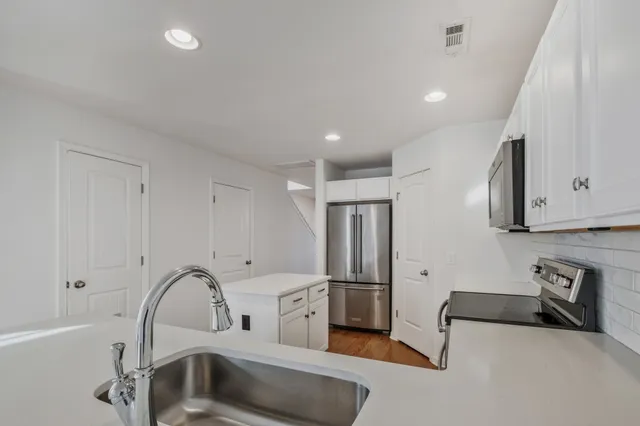 $2,050 | 1234 Riverbrook Drive, Hermitage, TN 37076