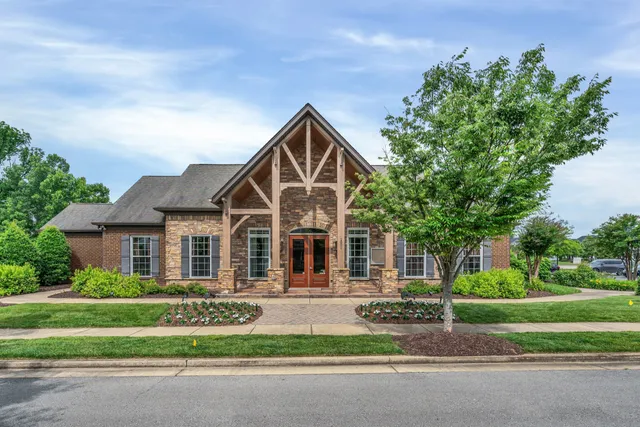 $2,050 | 1234 Riverbrook Drive, Hermitage, TN 37076