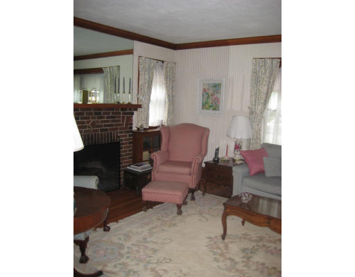 25 Robbins Road Watertown, MA 02472 - Photo 11 of 25 Gallery Image 11