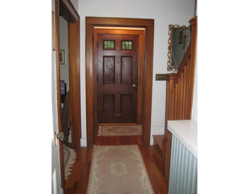 25 Robbins Road Watertown, MA 02472 - Photo 5 of 25 Gallery Image 5