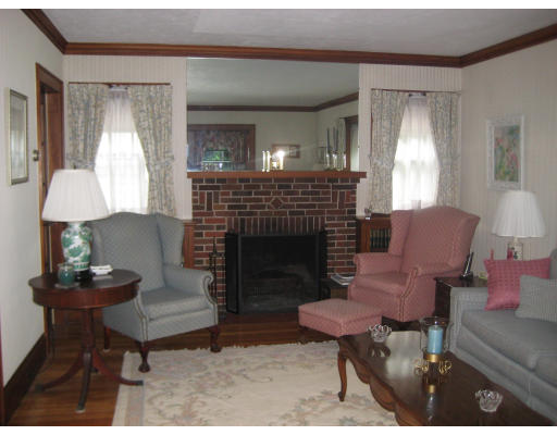 25 Robbins Road Watertown, MA 02472 - Photo 9 of 25 Gallery Image 9