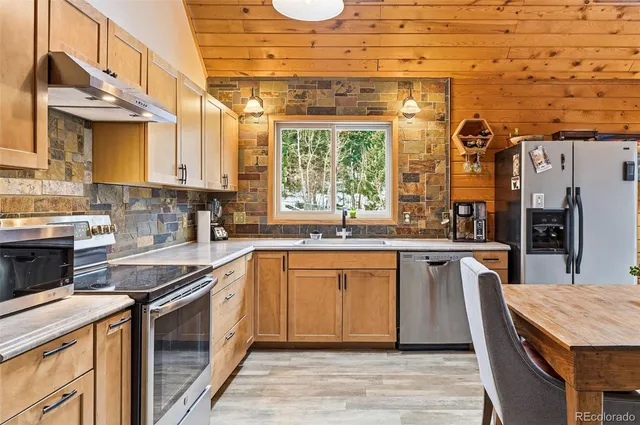 $710,000 | 13963 North Trail Circle, Littleton, CO 80127