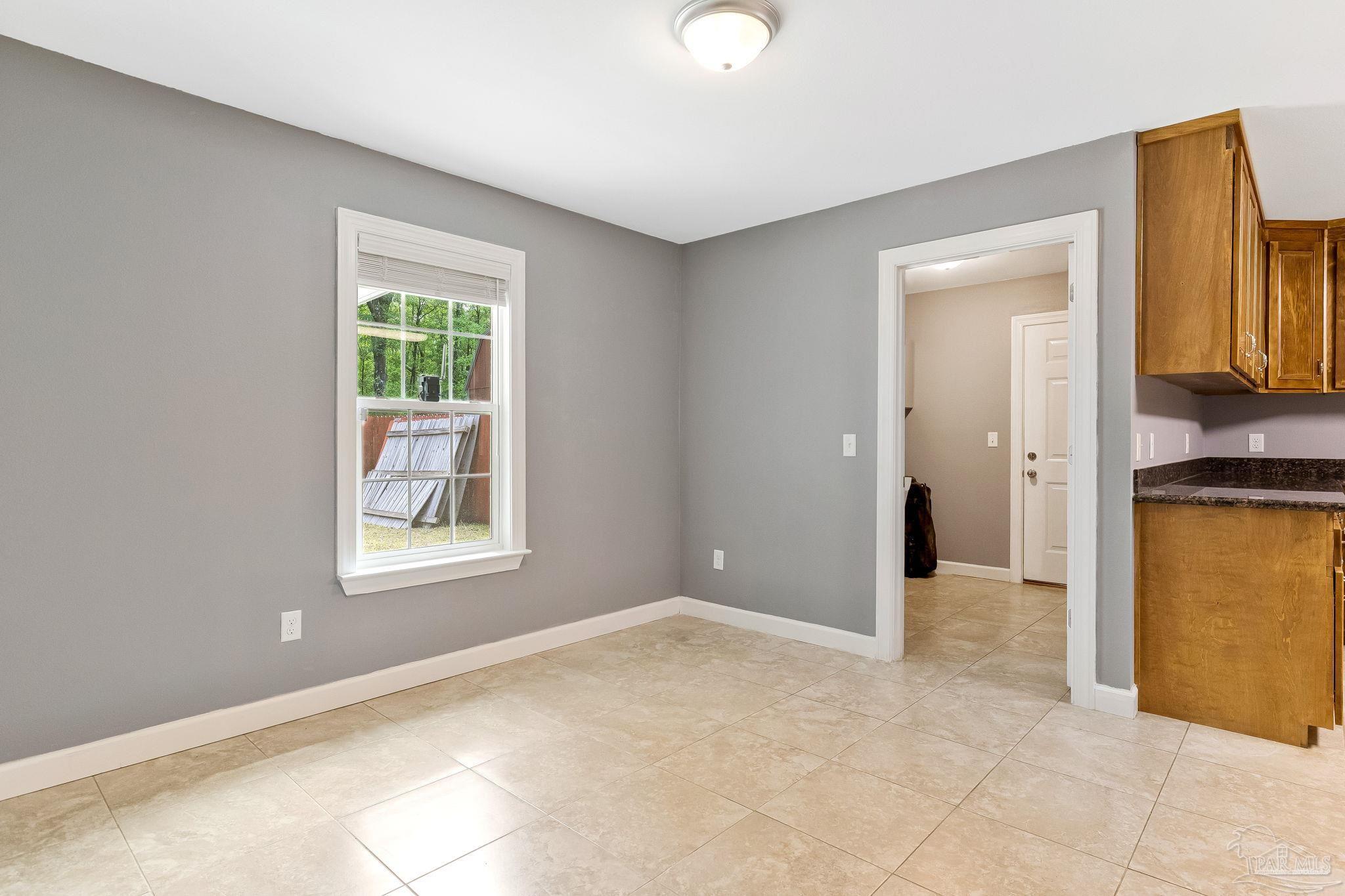 6069 Oglesby Road Milton, FL 32570 - Photo 13 of 65