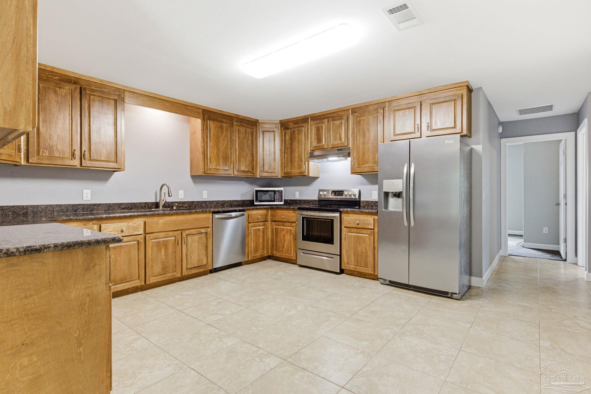 6069 Oglesby Road Milton, FL 32570 - Photo 2 of 65