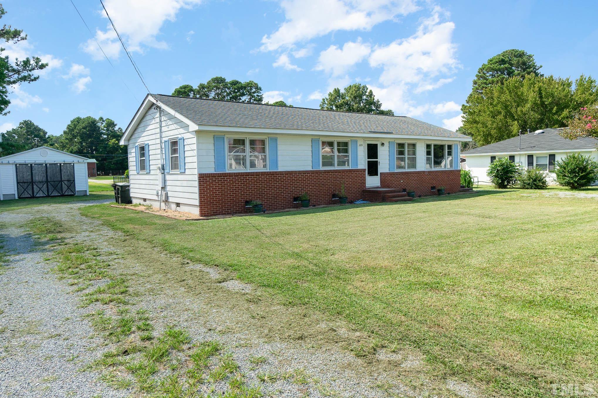 225 Davis Mill Road Selma, NC 27576 - Photo 3 of 21 Gallery Image 3
