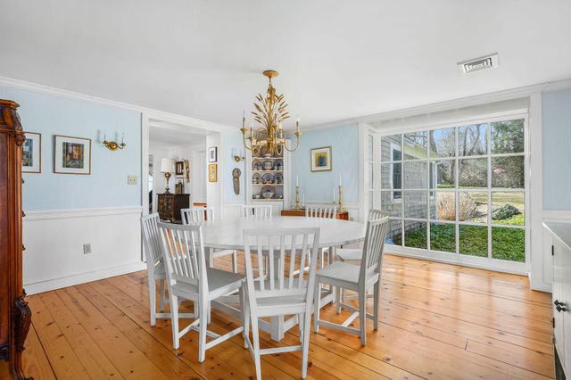 a view of a living room