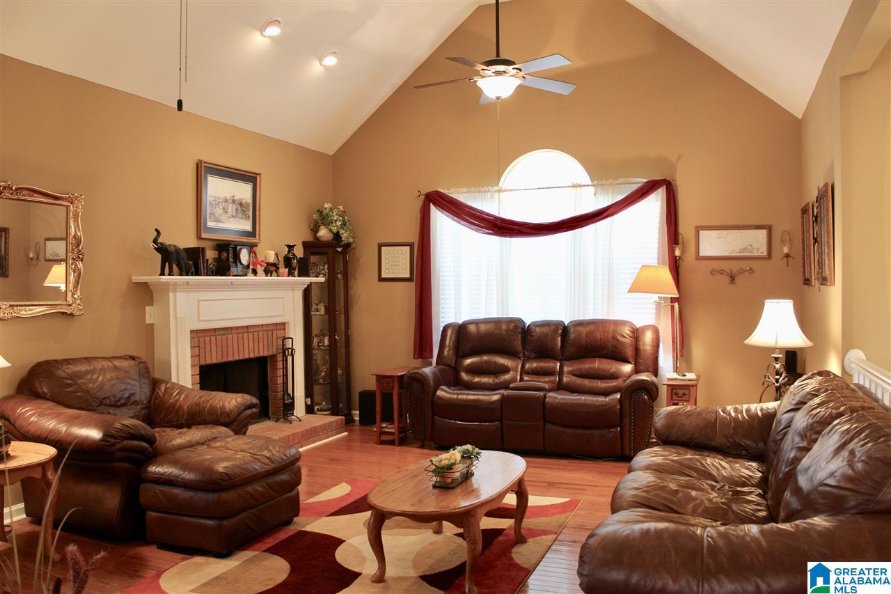105 Grande View Lane Alabaster, AL 35114 - Photo 3 of 24