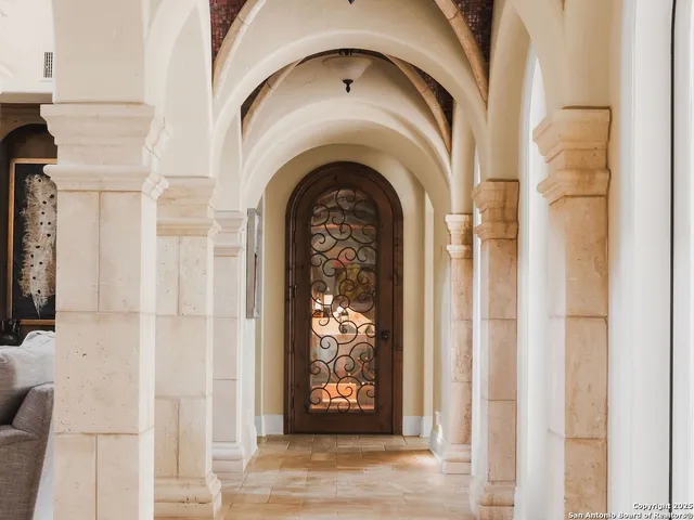 $2,850,000 | 810 Garraty Hill, San Antonio, TX 78209