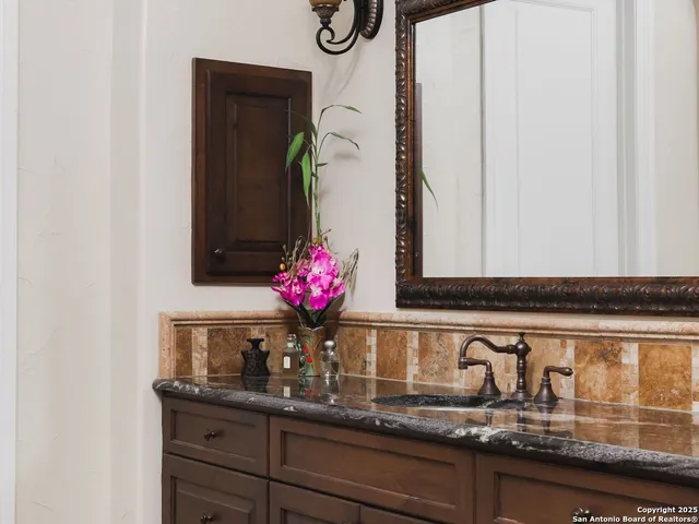 $2,850,000 | 810 Garraty Hill, San Antonio, TX 78209