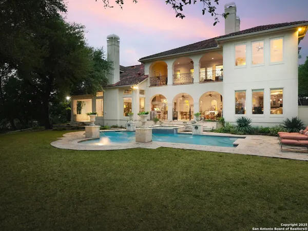$2,850,000 | 810 Garraty Hill, Terrell Hills, TX 78209