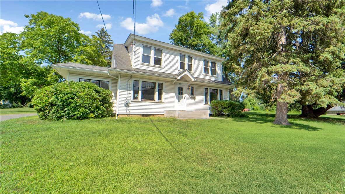 757 5 Mile Line Road Webster, NY 14580 - Photo 2 of 33