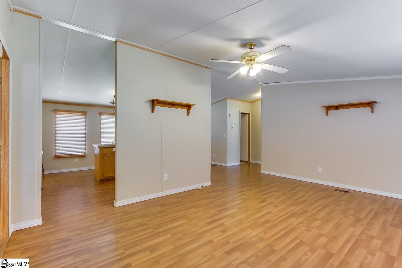 105 Noah's Way Fountain Inn, SC 29644 - Photo 5 of 27