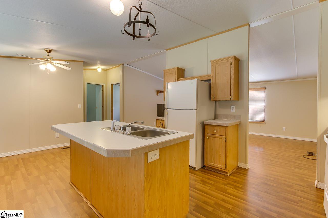 105 Noah's Way Fountain Inn, SC 29644 - Photo 8 of 27
