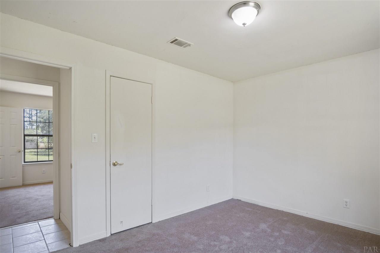 6940 Mertis Way Milton, FL 32583 - Photo 6 of 20