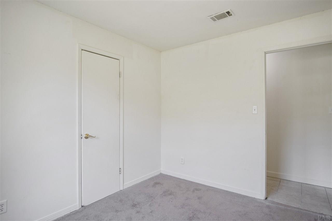 6940 Mertis Way Milton, FL 32583 - Photo 8 of 20