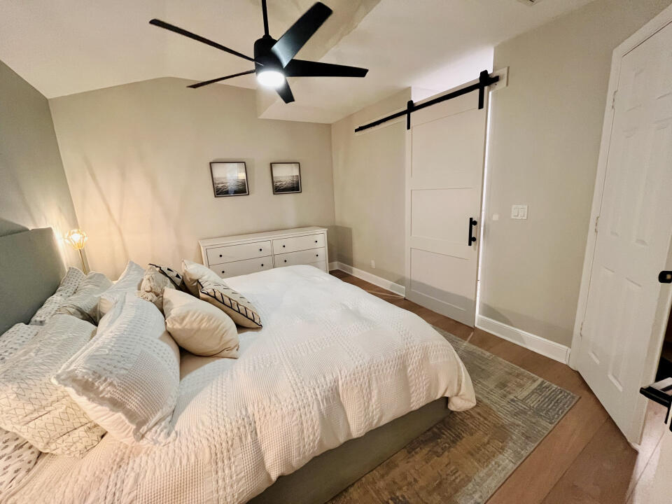 1039 Via Jardin Riviera Beach, FL 33418 - Photo 9 of 23 8