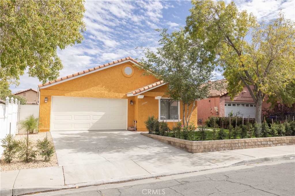 37444 Landon Avenue Palmdale, CA 93550 - Photo 2 of 39