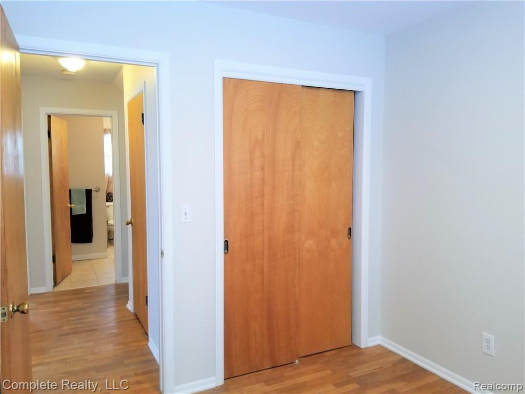 1400 South Genesee Road Burton, MI 48509 - Photo 19 of 33 20190218_145328.jpg