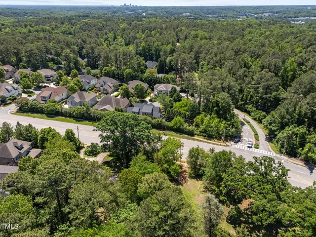 $975,000 | 1910 West Millbrook Road, Raleigh, NC 27612