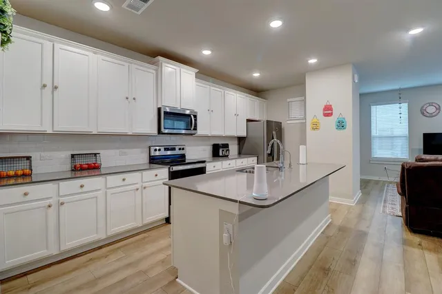 $2,500 | 216 Territory Trail, Fort Worth, TX 76120