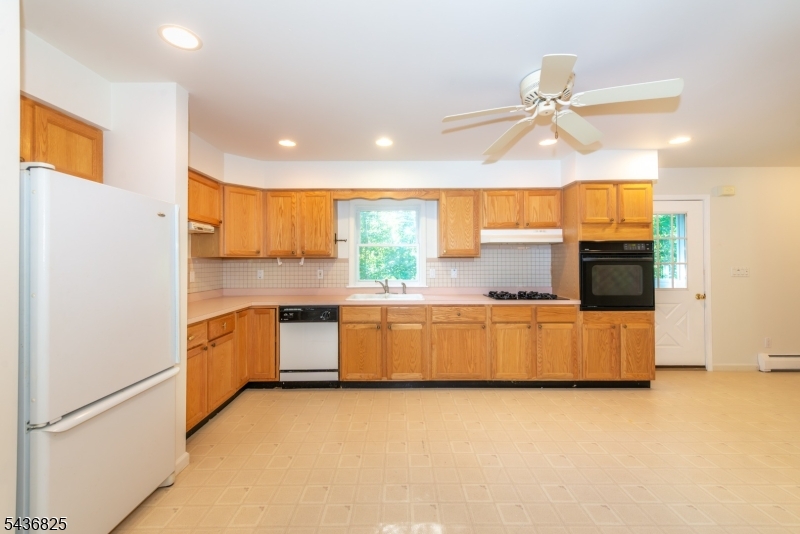 12 Sharrer Road Flemington, NJ 08822 - Photo 16 of 46