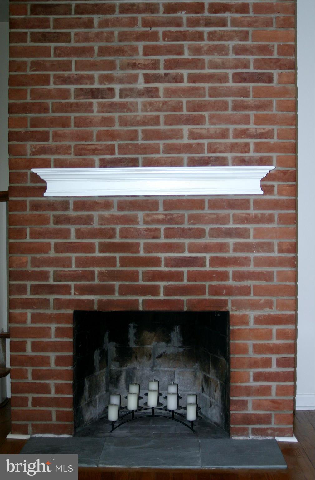 112 Calvert Road Rockville, MD 20850 - Photo 3 of 13 Interior (General)
