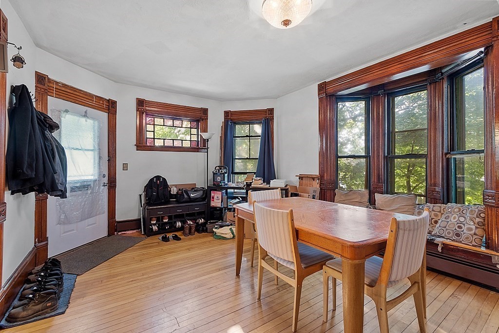 31 Coral Street Worcester, MA 01604 - Photo 3 of 21