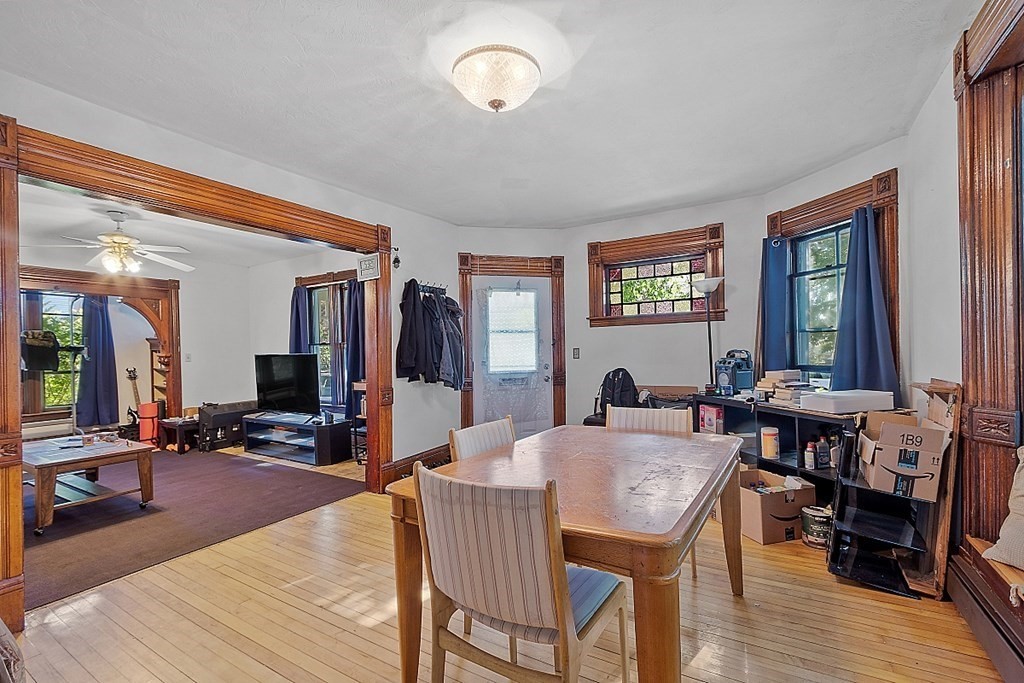 31 Coral Street Worcester, MA 01604 - Photo 4 of 21