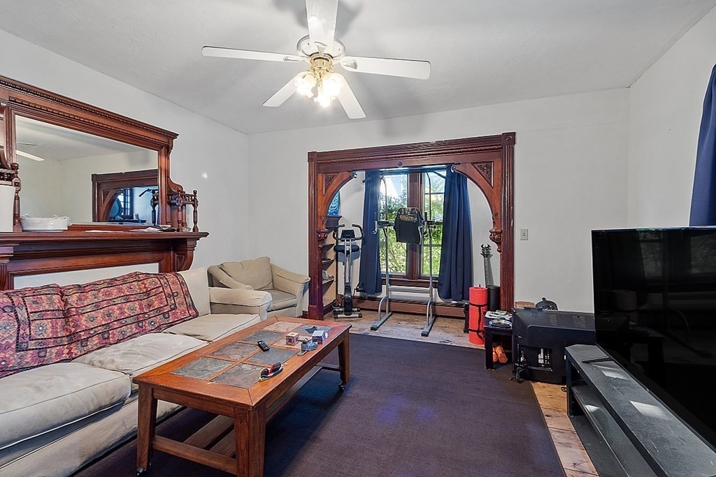 31 Coral Street Worcester, MA 01604 - Photo 6 of 21