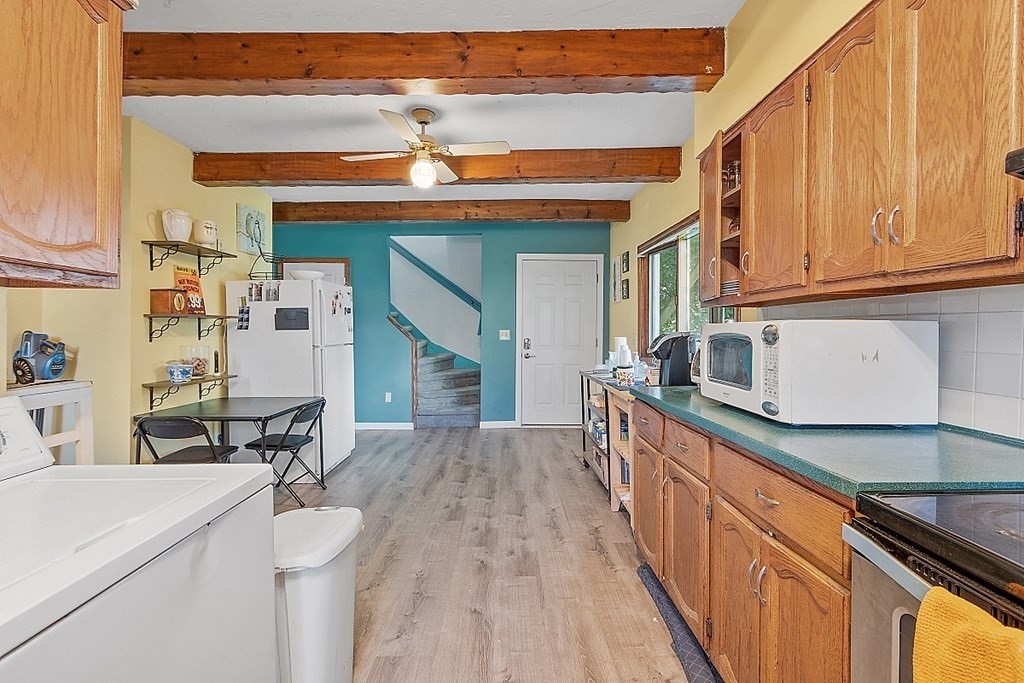 31 Coral Street Worcester, MA 01604 - Photo 7 of 21