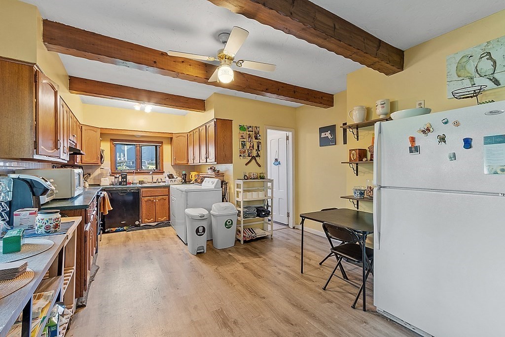 31 Coral Street Worcester, MA 01604 - Photo 8 of 21