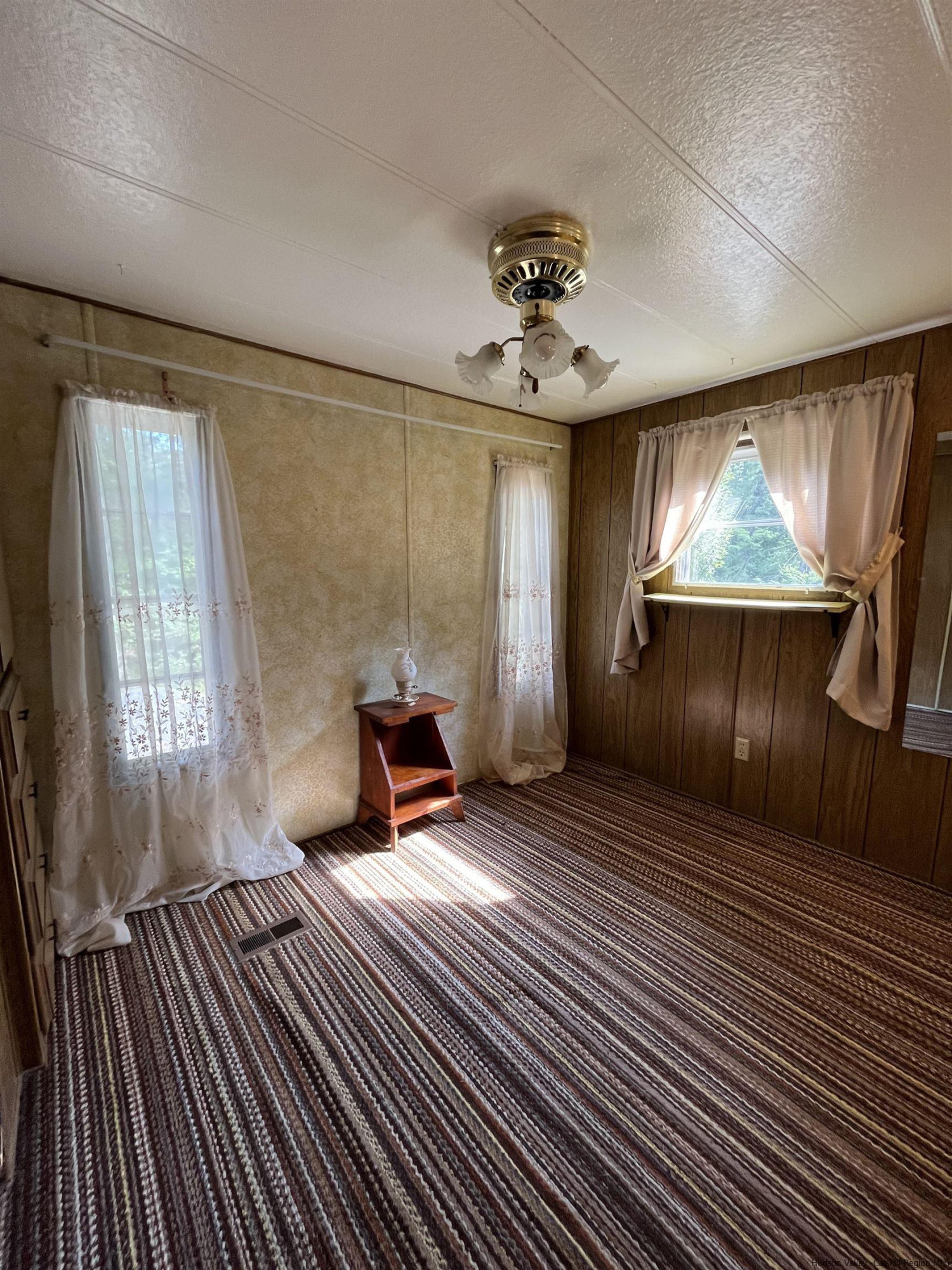 1882 High Falls Road Catskill, NY 12414 - Photo 14 of 18 a view of a livingroom with furniture and window
