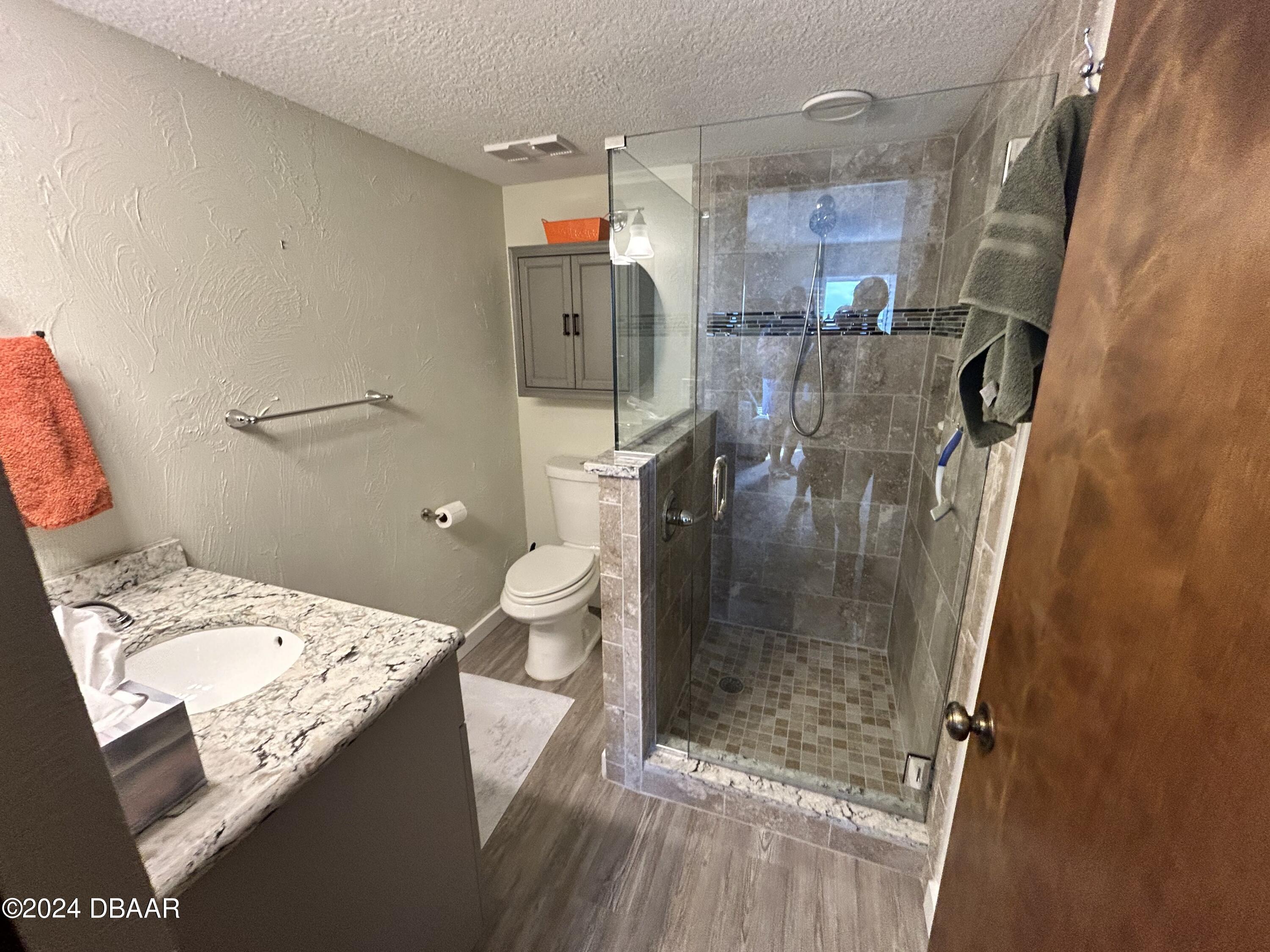 1051 Ocean Shore Boulevard, Unit 601 Ormond Beach, FL 32176 - Photo 10 of 11 Second En Suite Bathroom