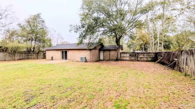 $1,695 | 5317 East Avenida De Golf, Pace, FL 32571