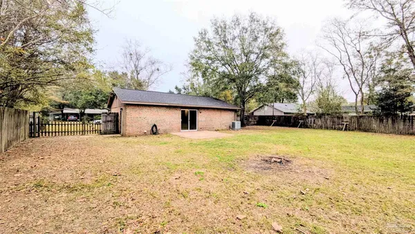 $1,595 | 5317 East Avenida De Golf, Pace, FL 32571