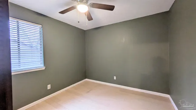 $1,695 | 5317 East Avenida De Golf, Pace, FL 32571