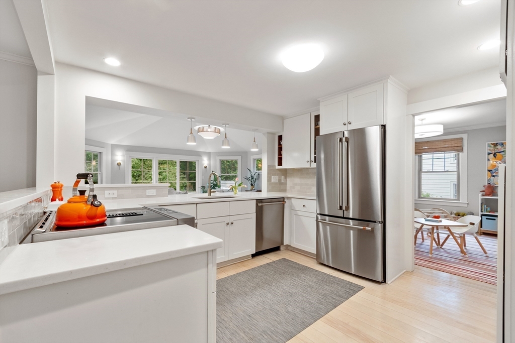 85 Pine Street Concord, MA 01742 - Photo 13 of 41