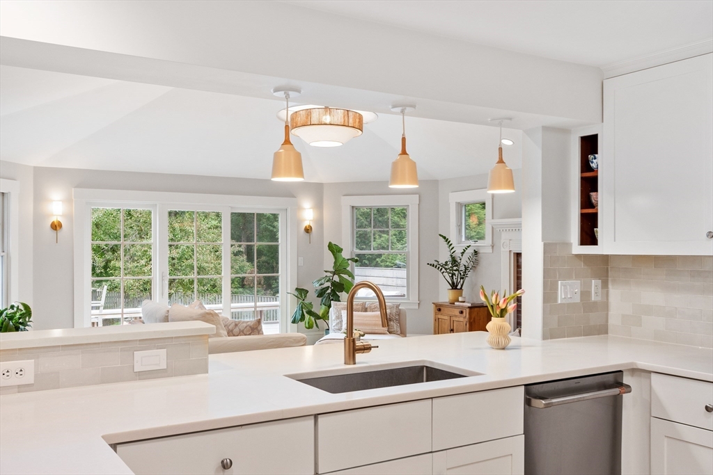 85 Pine Street Concord, MA 01742 - Photo 14 of 41