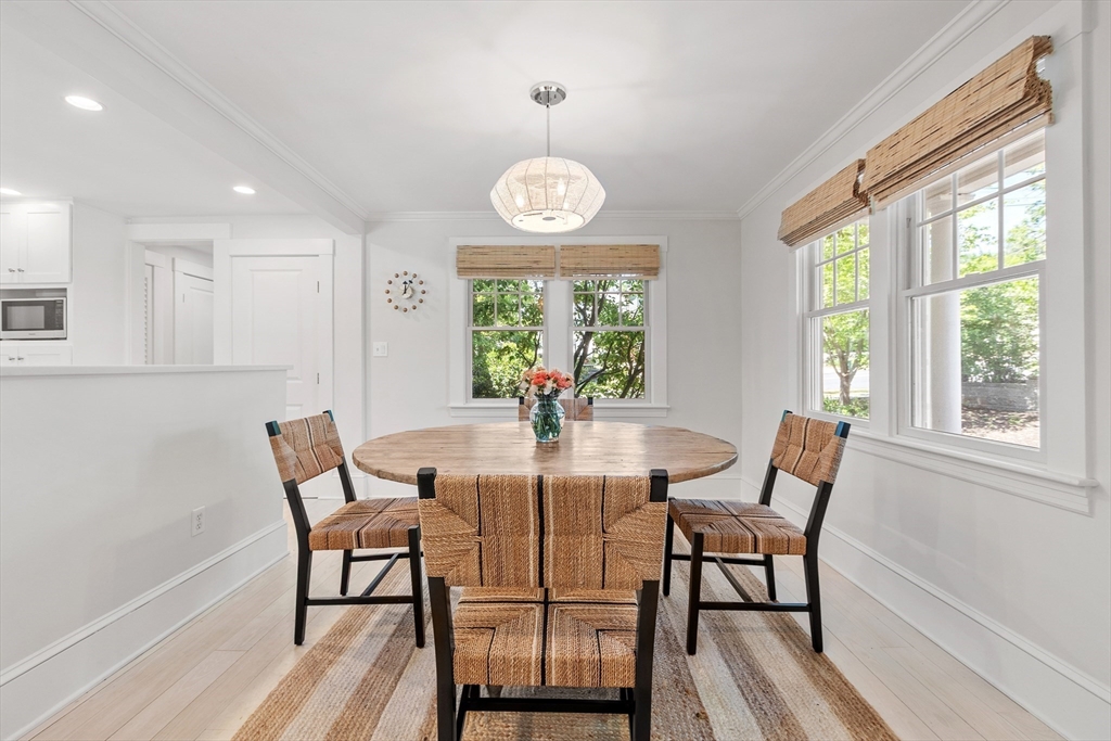 85 Pine Street Concord, MA 01742 - Photo 7 of 41