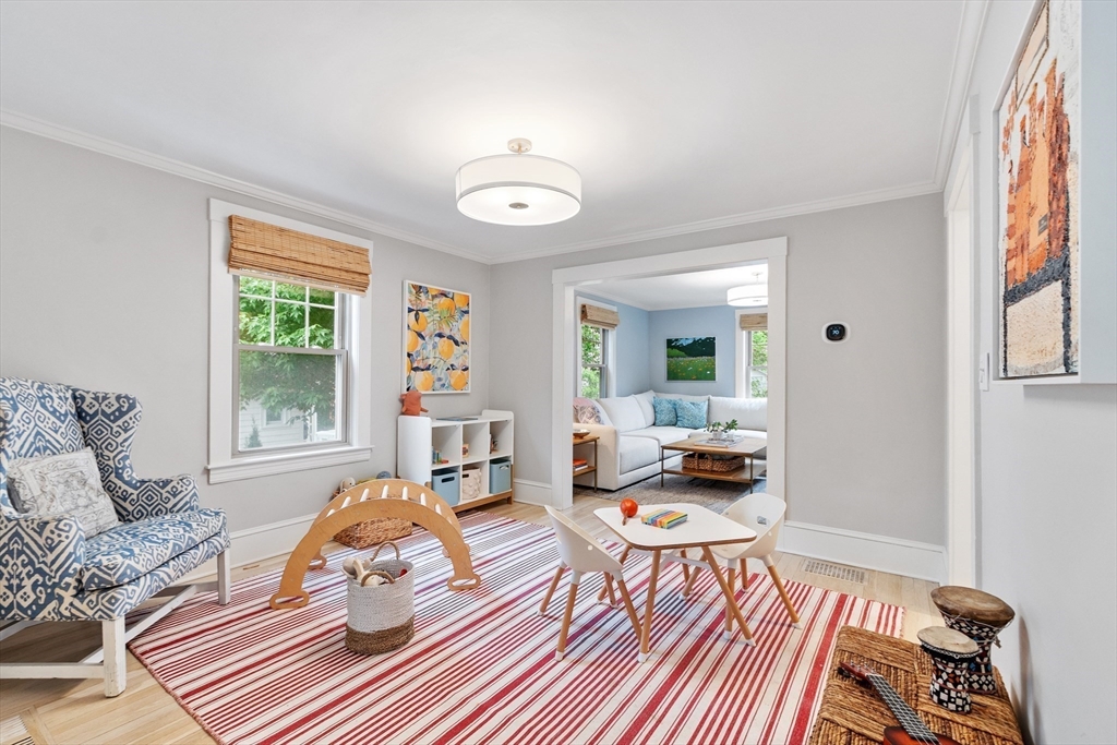 85 Pine Street Concord, MA 01742 - Photo 10 of 41