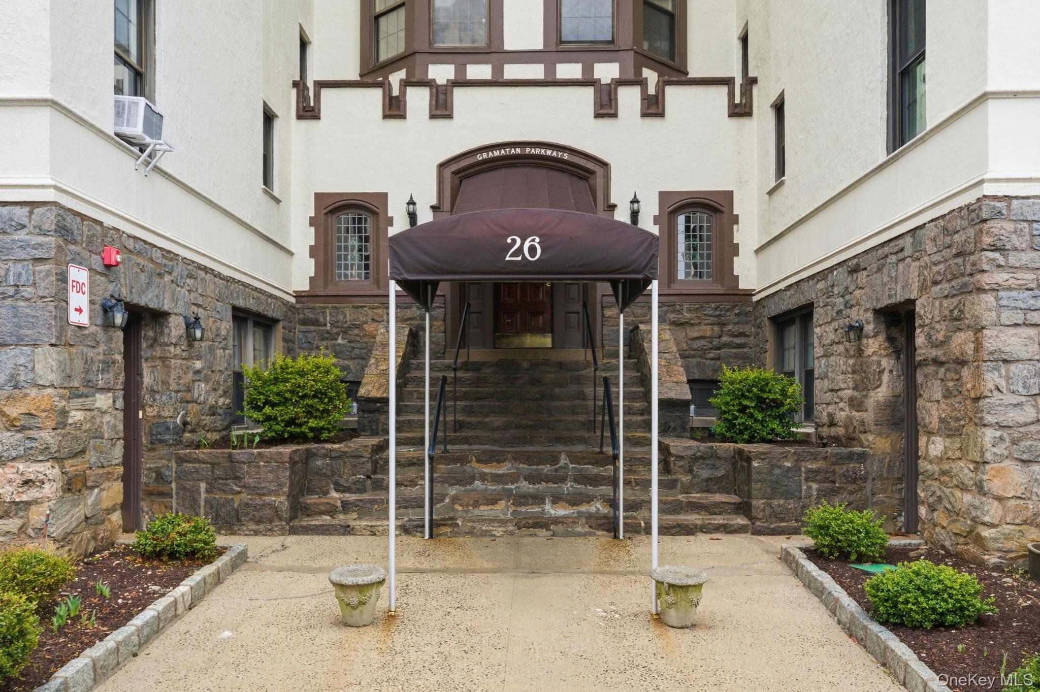 26 Pondfield Road, Unit 4F Bronxville, NY 10708 - Photo 1 of 20