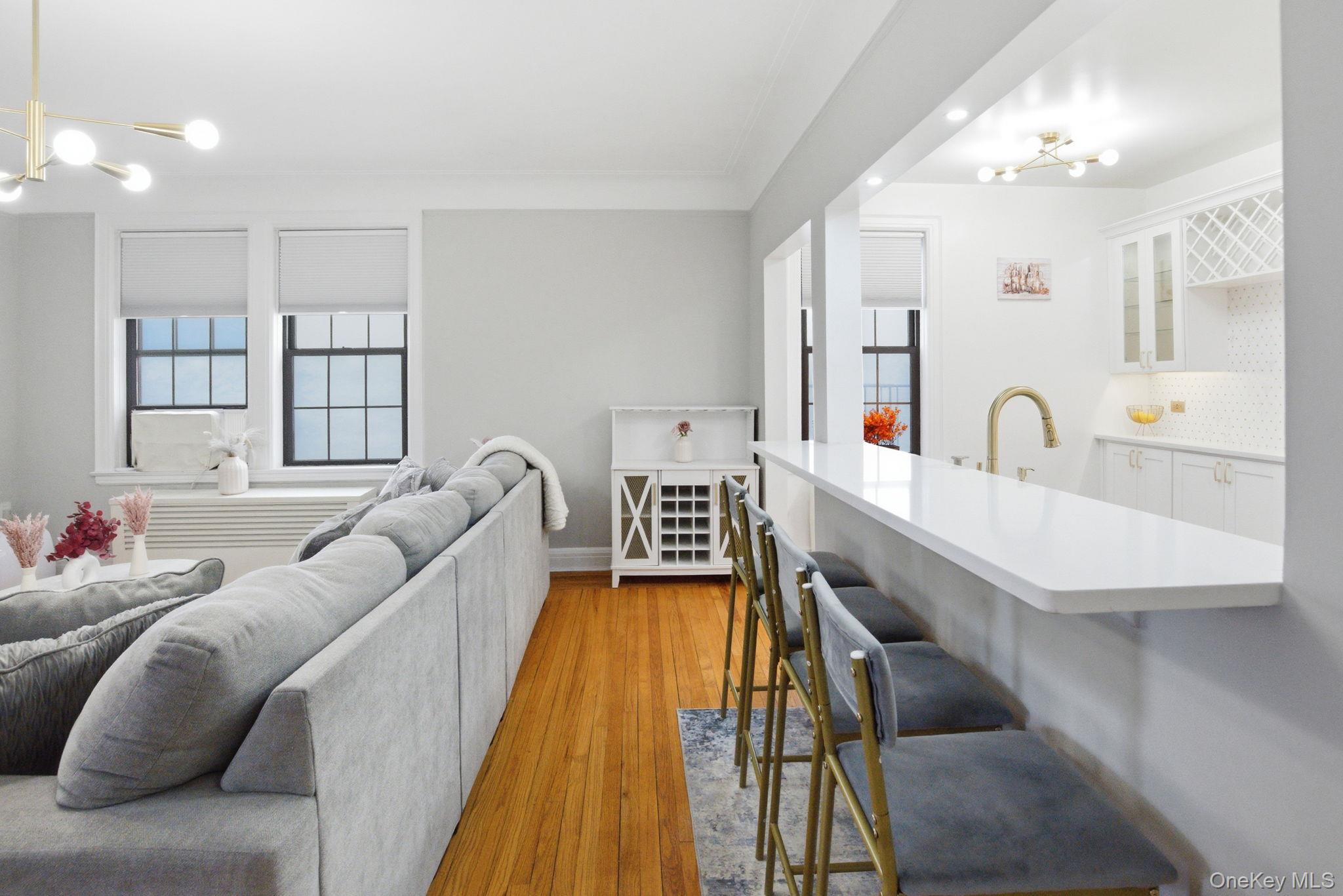 26 Pondfield Road, Unit 4F Bronxville, NY 10708 - Photo 14 of 20