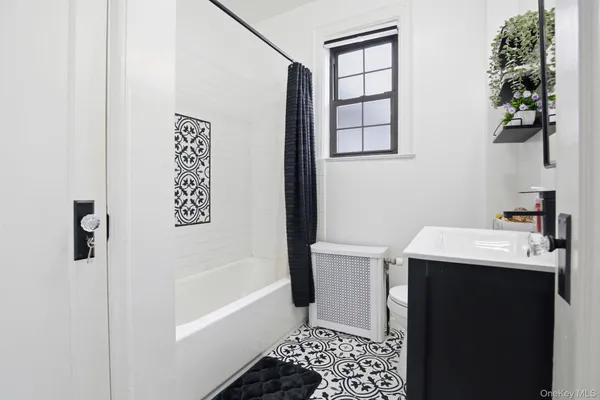 $3,600 | 26 Pondfield Road, Unit 4F, Bronxville, NY 10708