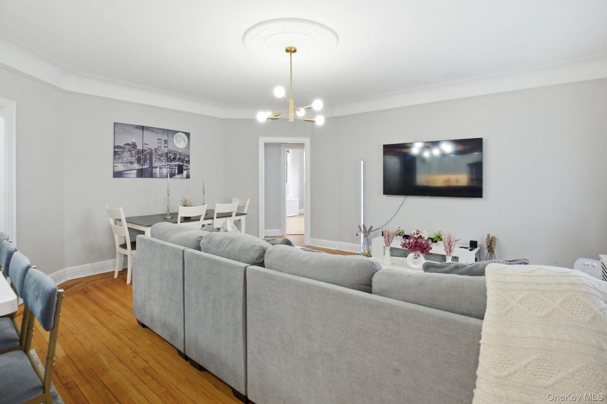 26 Pondfield Road, Unit 4F Bronxville, NY 10708 - Photo 6 of 20