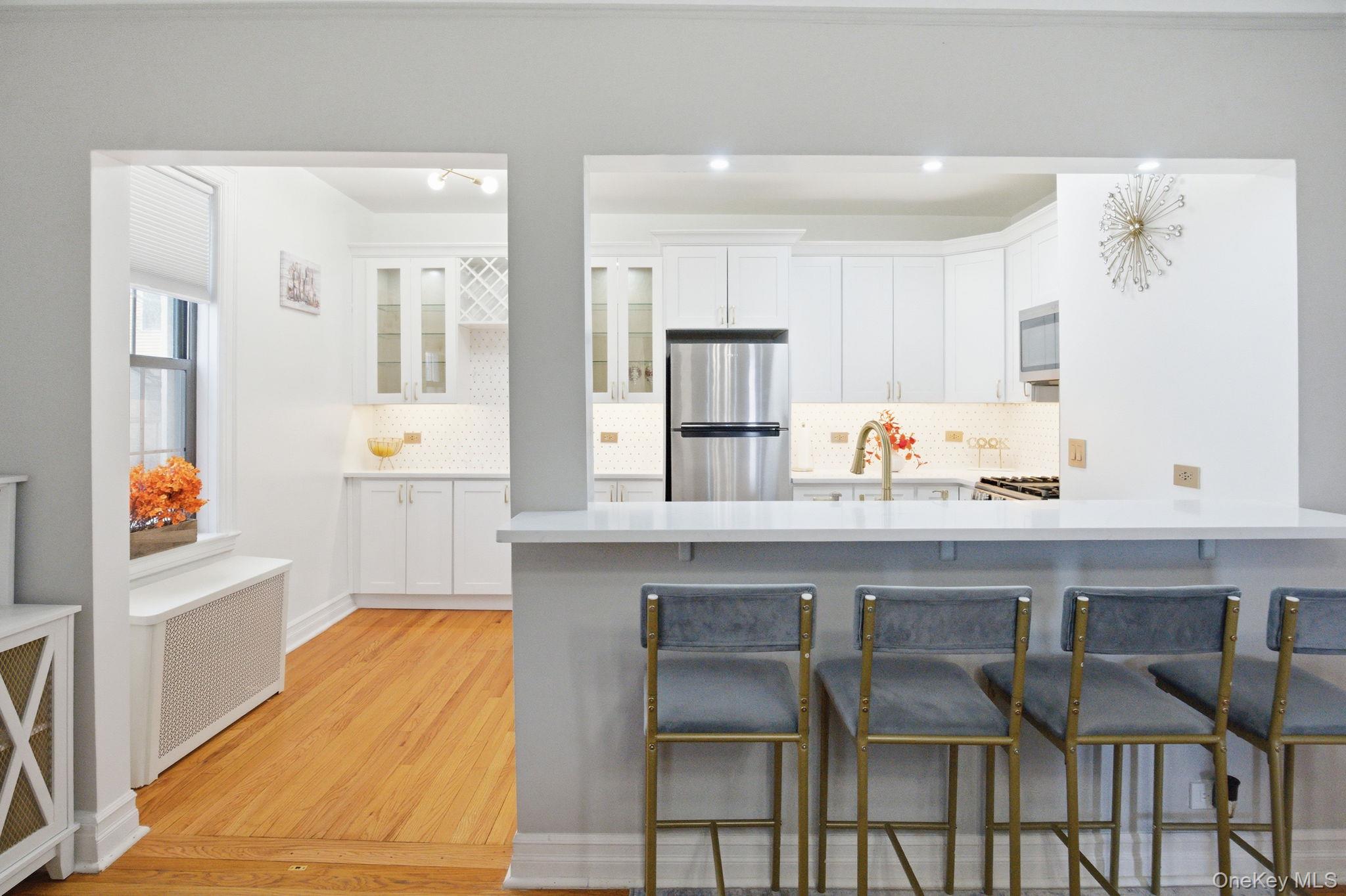 26 Pondfield Road, Unit 4F Bronxville, NY 10708 - Photo 7 of 20